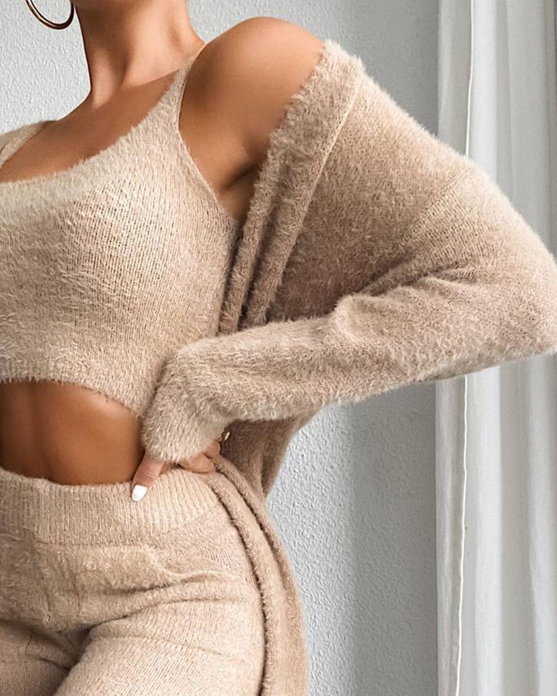 Jetzt verfügbar: Europäisches und Amerikanisches Sexy V-Ausschnitt Plüsch Dreiteiliges Set - Kurze Weste und Lange Hose für Damen.