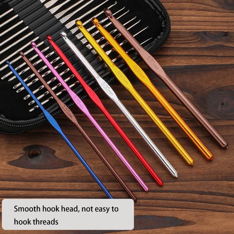 24Pcs Aluminum Crochet Hook Set Aluminum Handle Knitting Needle with Case for Yarn Craft Knitting Project 0.5mm-6.5mm