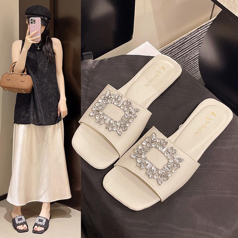 French Rhinestone Slippers Women's Summer Wear 2025 New Lightweight Sandals Women's Flat-bottomed Fairy Wind One-word Slippers