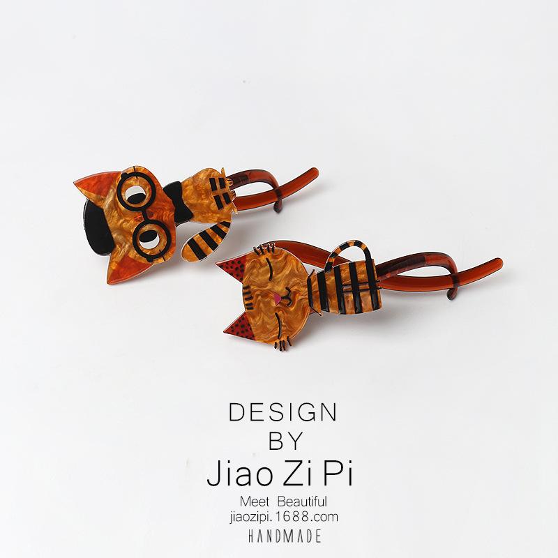 Charming Brown Cat Twist Claw Hair Clip - Creative Updo Hairpin Accessory