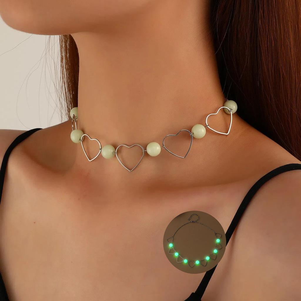 Exaggerated Heart Pearl Necklace with Irregular Hollow Design for Women