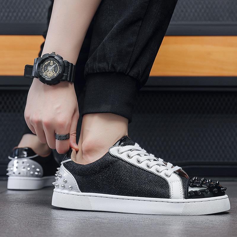 Trend Men Leather Casual Shoes High Street Rivet Flat Skate Shoes Young Man Cool Sneaker