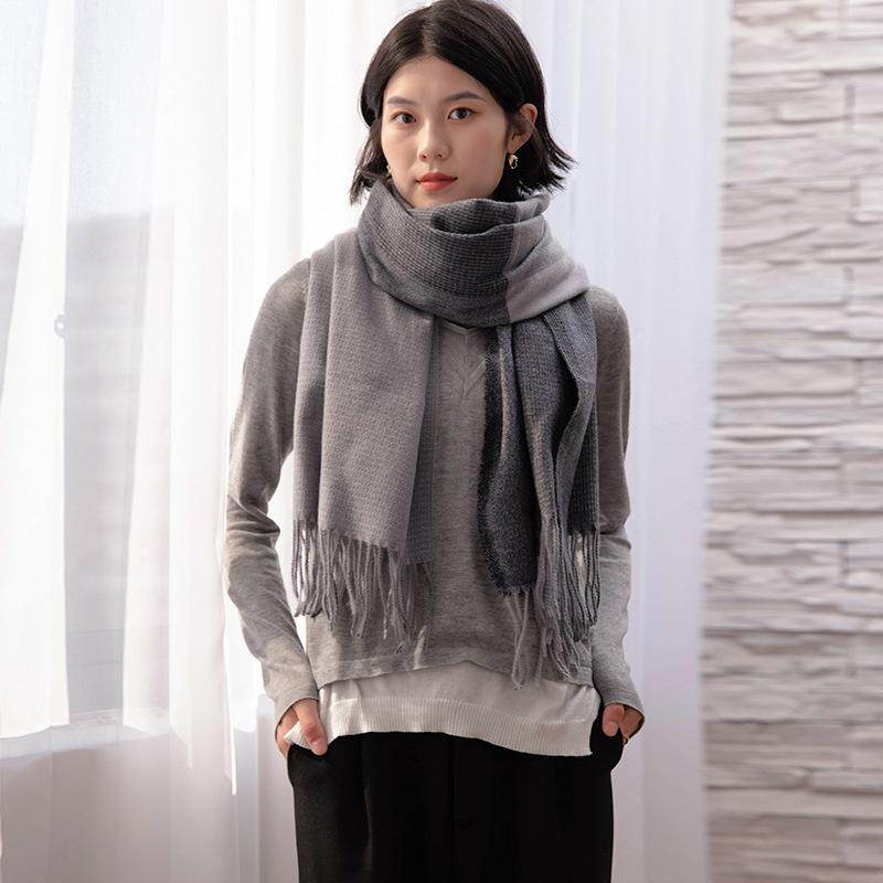 Gradually change color scarf women's 2025 new autumn and winter imitation cashmere sweet scarf warm medium and long shawl