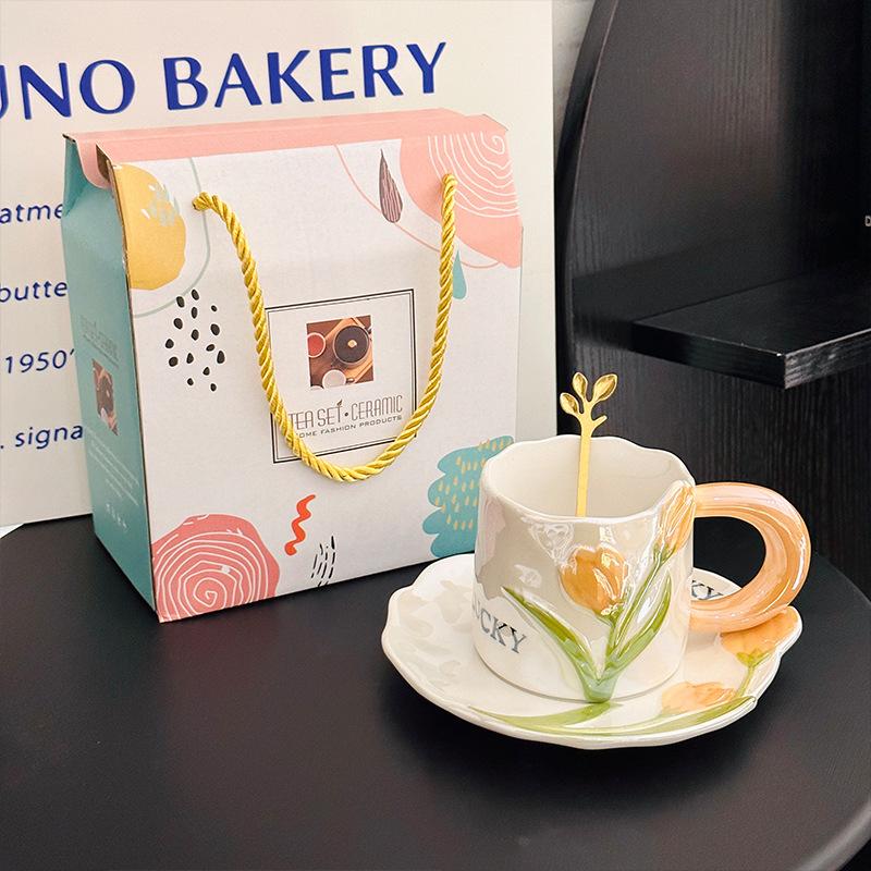 

High Appearance Level for Girls Pearlescent Tulip Ceramic Coffee Cup Afternoon Tea Special Cup and Plate Set with Spoon As A Souvenir 250ml