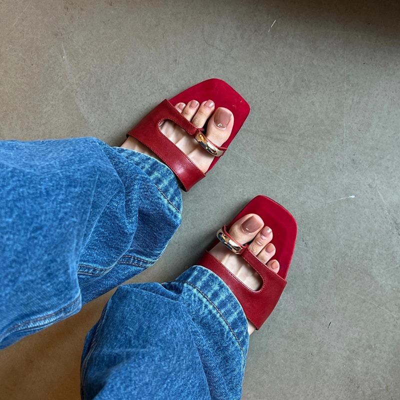 

Sheepskin version~ New design open-toe flats women s metal buckle toe slippers temperament sandals 35