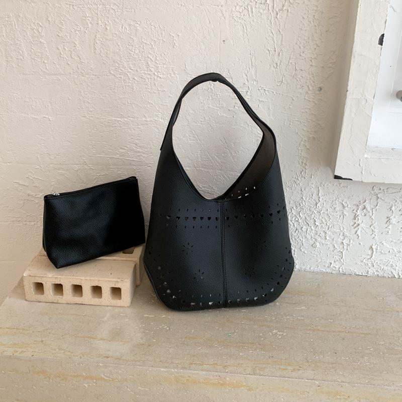

Hollow Women Shoulder Bag 2026 New Composite Handbags PU Leather Summer Beach Bags Solid Color lady Crossbody Bag totes чёрный