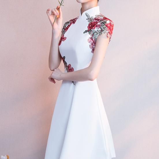 Women Cheongsam Dress Half Turtleneck High Waist Above Knee Length Temperament Chinese Dress for Banquet