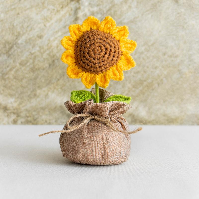 2025 Knitted Flowers Potted Cute Crochet Flowers Knitting Flower Wedding Guest Gift Crochet Rose Sunflower Table Decor