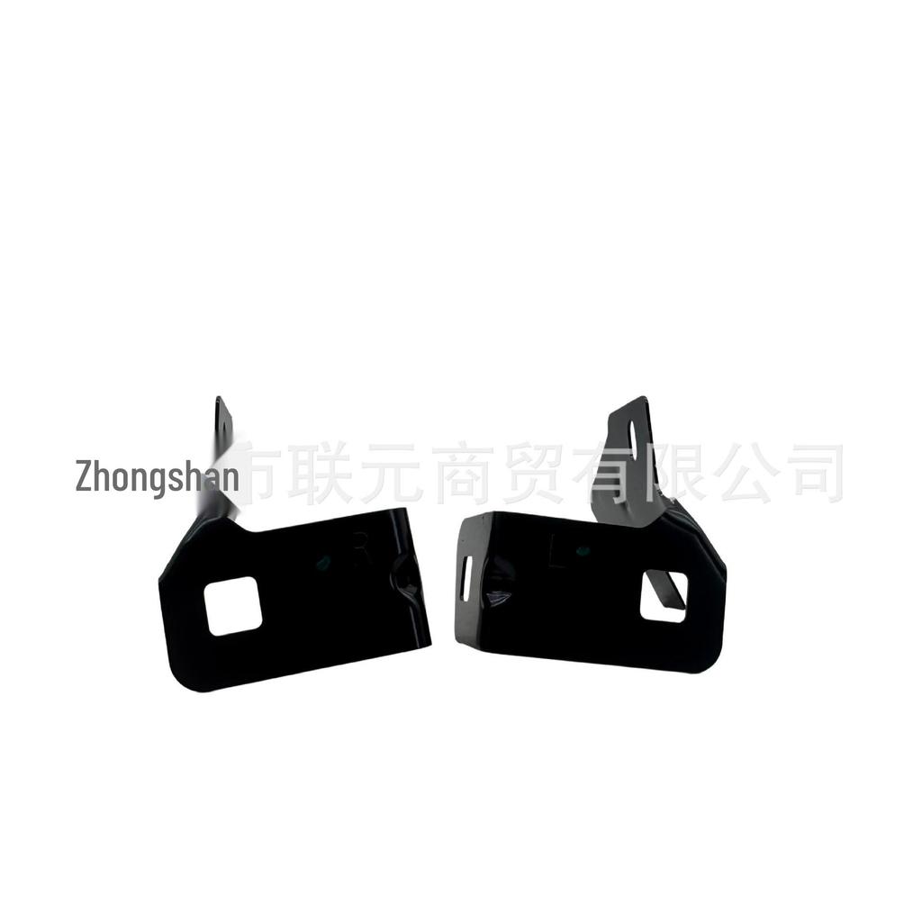 Land Rover Defender Fender Bracket LR (Models LR131397 & LR131396)
