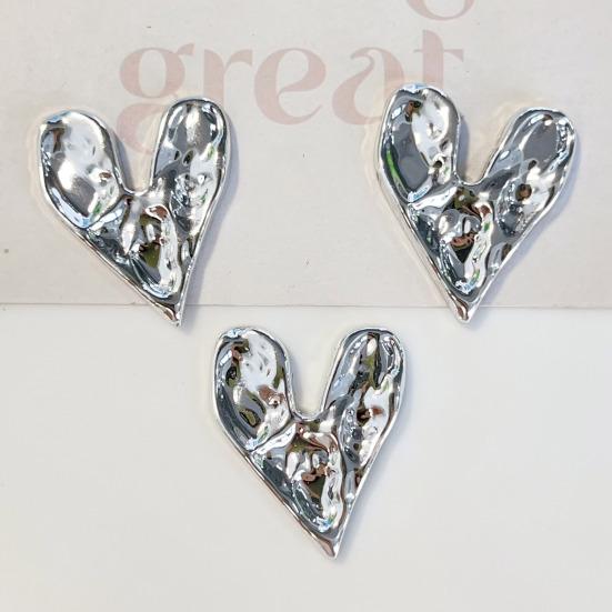 100Pcs Electroplated Star Heart Charms Metallic Flat Back Hearts Stars Decorations DIY Accessories for Craft Projects Jewelry Making Phone Cases