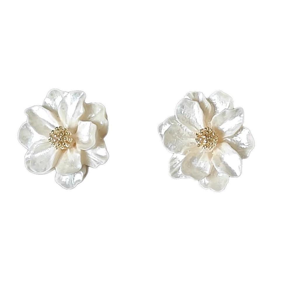 

Camellia Drop Minimalist Earrings With Electroplated Finish For Ladies Decor