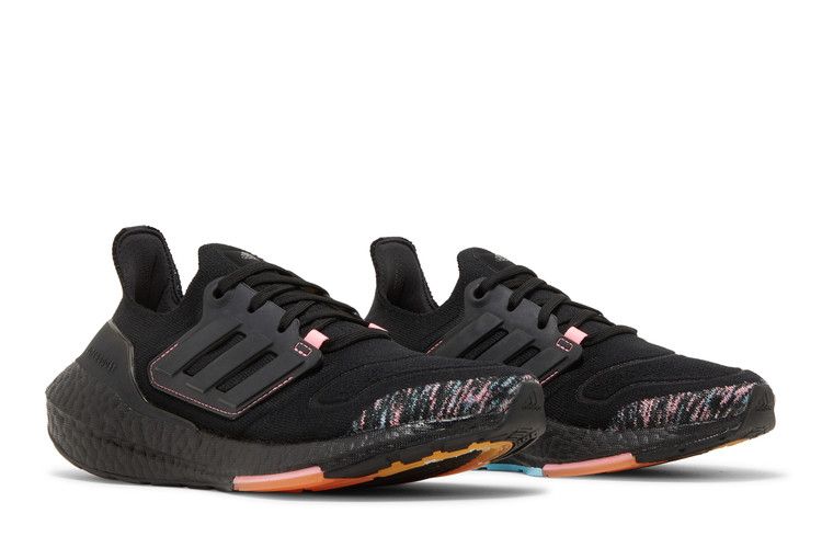 adidas Wmns UltraBoost 22 'Black Beam Pink' Sneakers