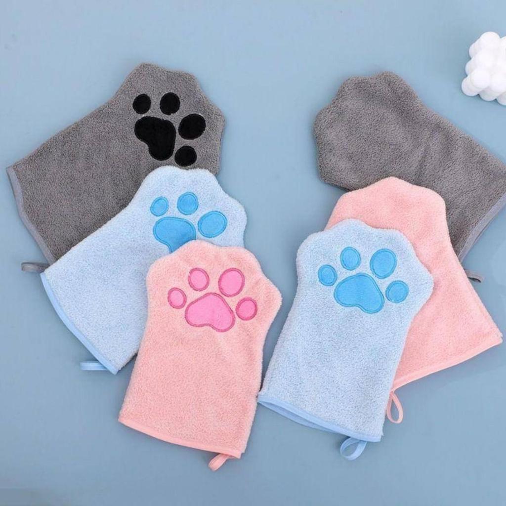 Quick Drying Pet Glove Towel with Hanging Grip Ideal for Dog Bath Comfort Easy Cleaning And Water Absorption