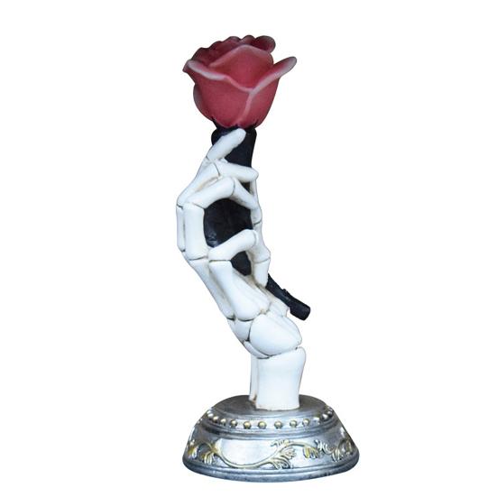 

Статуя руки скелета, держащей розу, светодиодная подсветка, смола, череп, роза 1pc