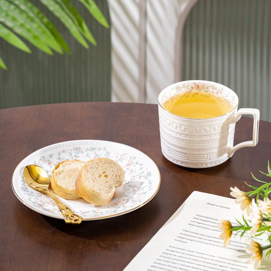 Vintage Floral Ceramic Coffee Cup & Saucer Set with Spoon, Gift Box, 280ml for Afternoon Tea
