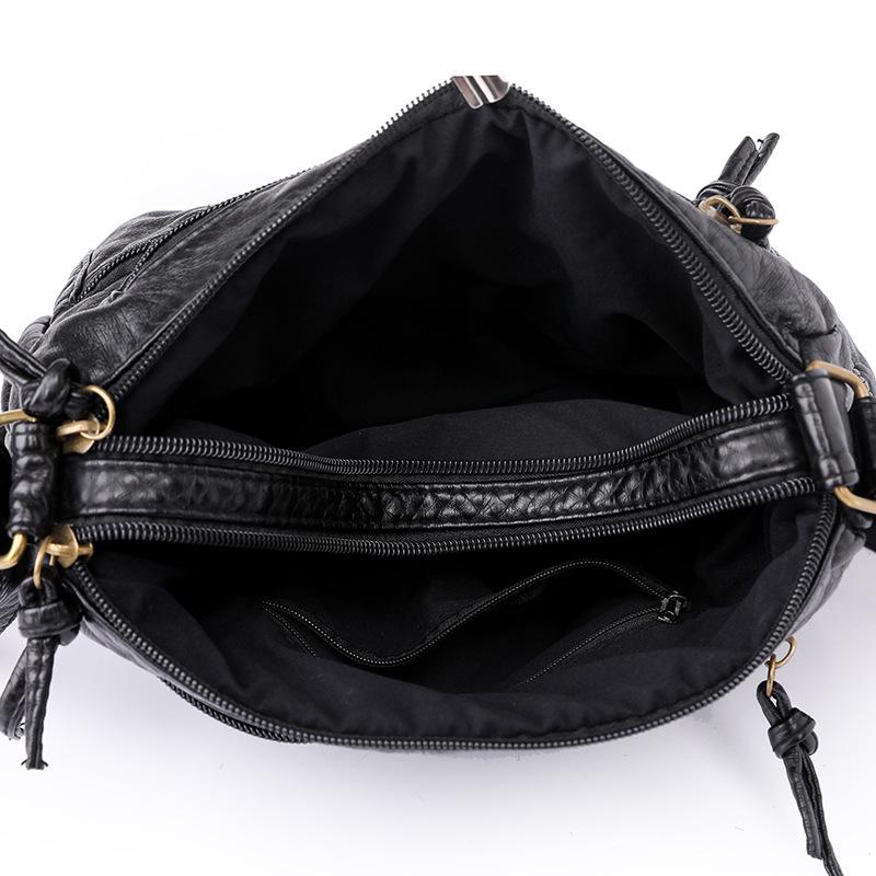 Large Capacity Soft Leather Cross-border Women's Shoulder Tote Bag for Middle-aged Women, with Washed Leather Finish.