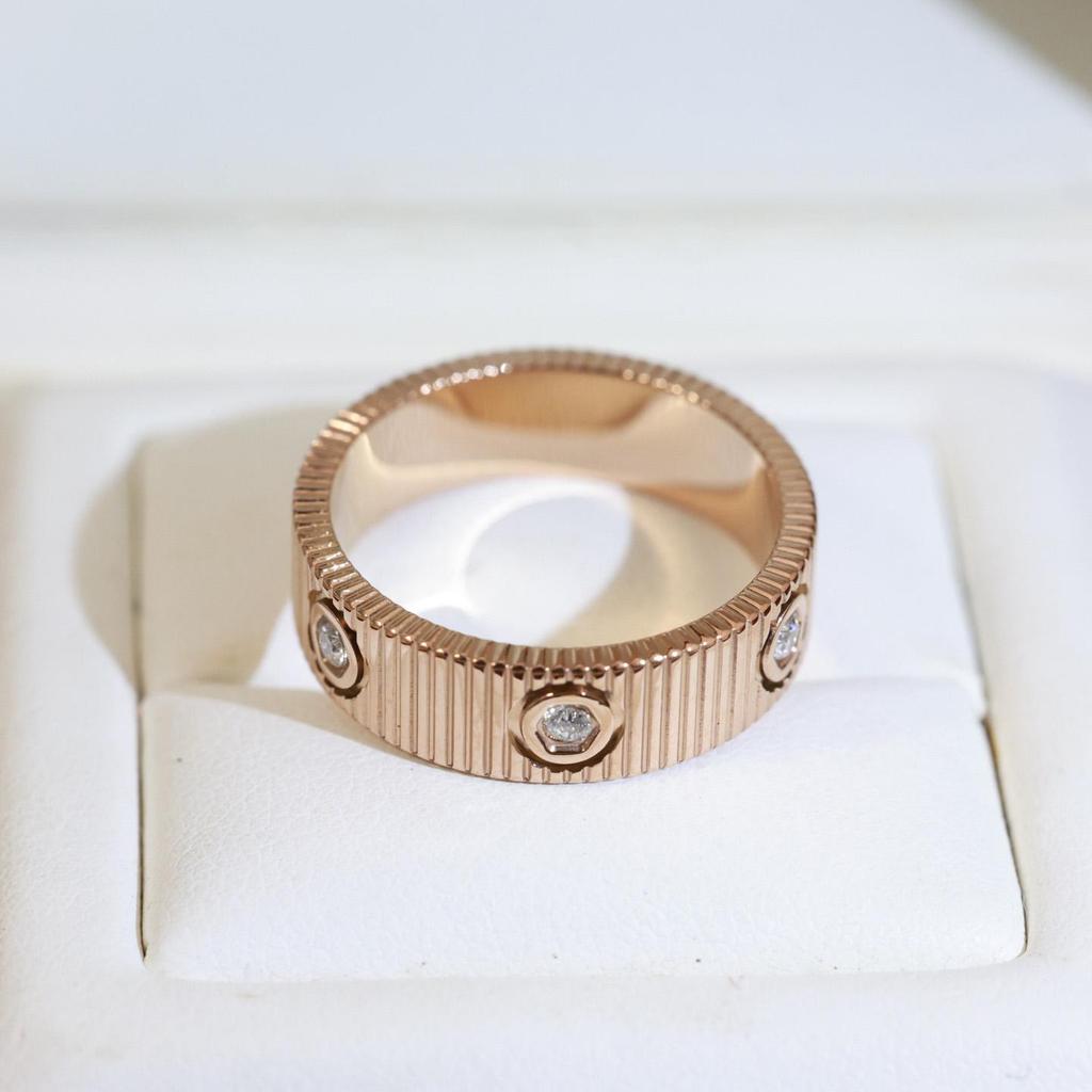High Quality Version 6 Diamond Version Three Color Ring for Daily Wear Exquisite Craftsmanship for Men and Women Gifts for Men and Women Birthday Gift
