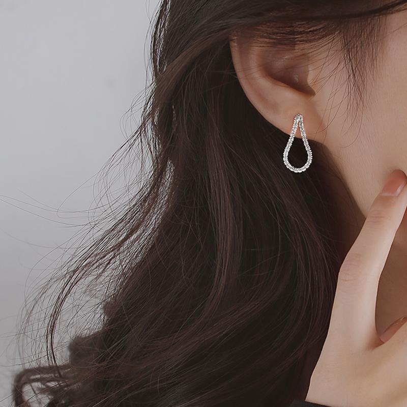 ANENJERY Lange Quastenketten-Ohrringe für Damen, funkelnde baumelnde Ohrringe, Party-Schmuck. Neu