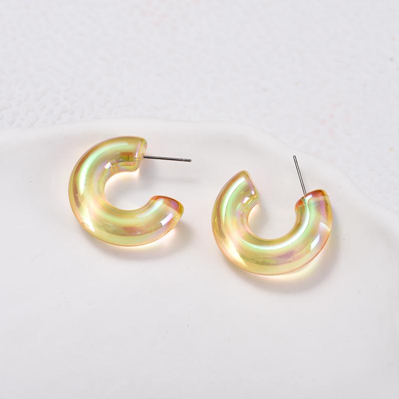 

Multicolor Boho Transparent Acrylic C Shaped Hoop Earrings For Women Dazzling Illusory Color Smooth Circle Stud Earrings Zircon