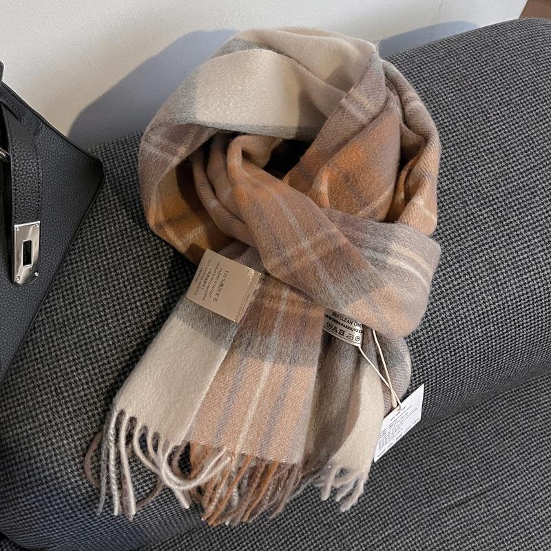 2025 Unisex 100% Wool Scarf: Versatile and Warm for Autumn & Winter