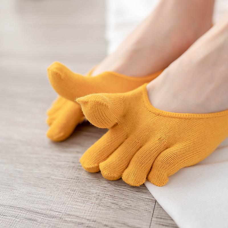 Women's Summer Candy Color Five-Toe Low-Cut Non-Slip Cotton Socks - Absorbent & Breathable