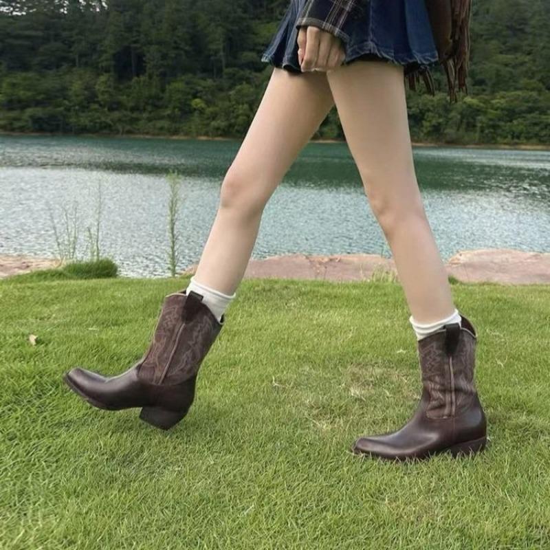 Fashion Women's 2025 Summer New Western Cowboy Boots Vintage Knight Pointed Toe Embroidered Booties