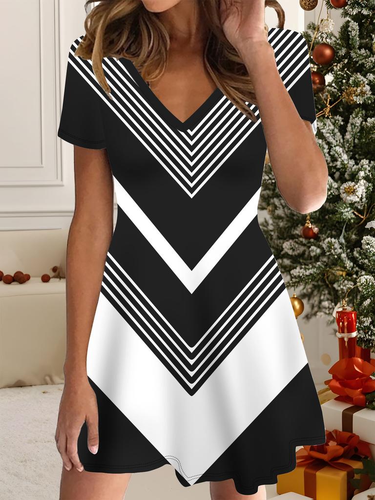Fashion Women's V Neck Short Sleeve Retro Printed  Dress Sex Short Skirt Dresses
