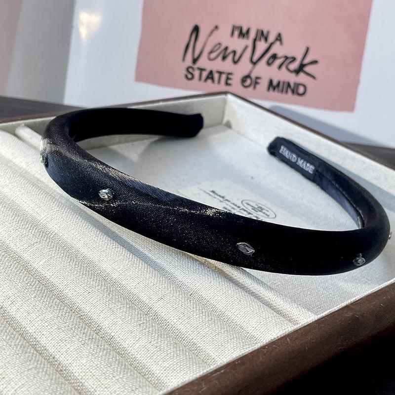 French Elegance Black Series Pearl Headband with Teeth - Autumn/Winter Collection