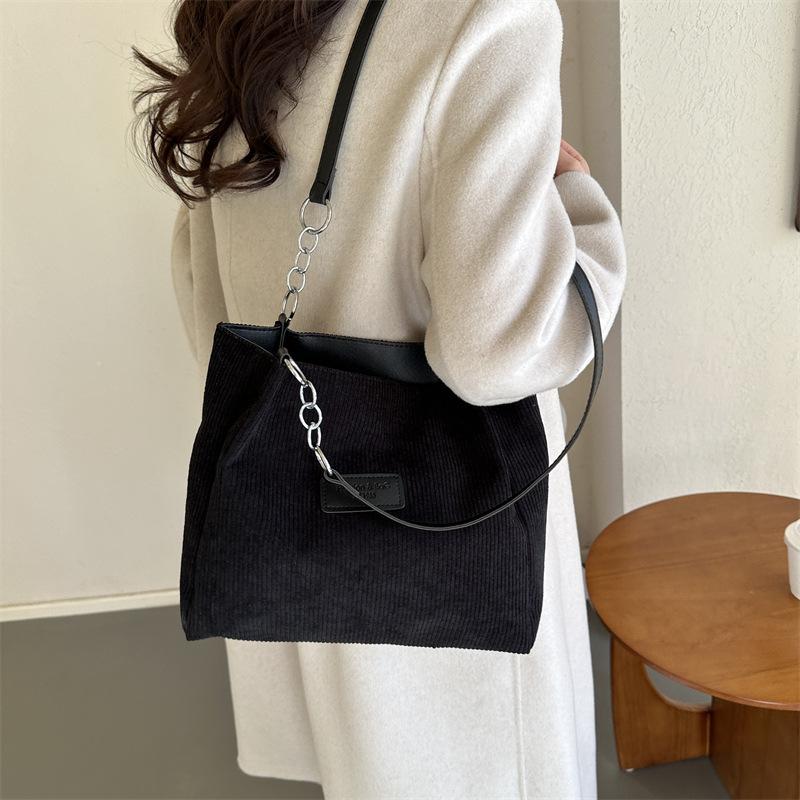 Corduroy large-capacity bag women's shoulder bag niche design commuter satchel popular velvet tote