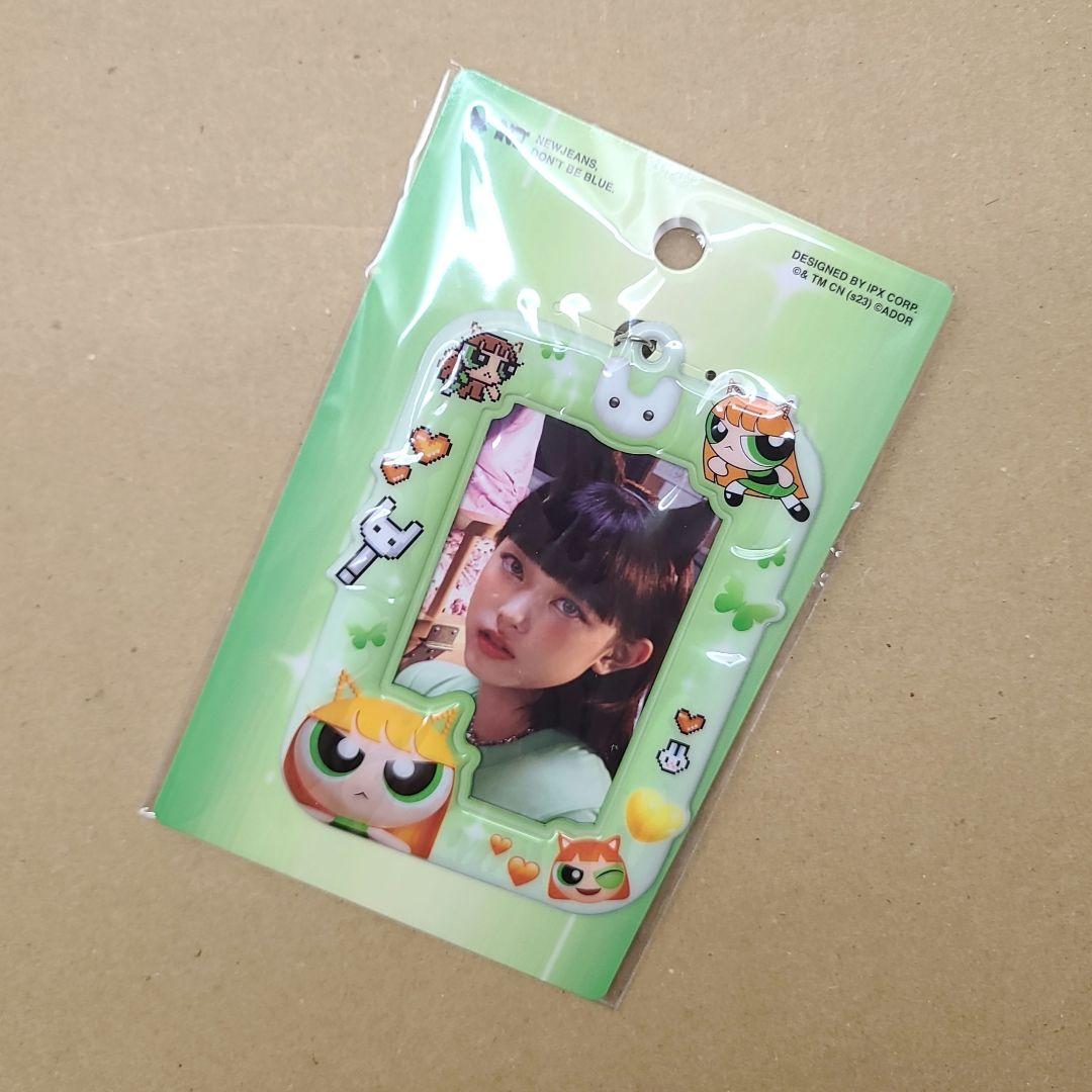 

[USED] newjeans Helin Powerpuff photo holder with trading card