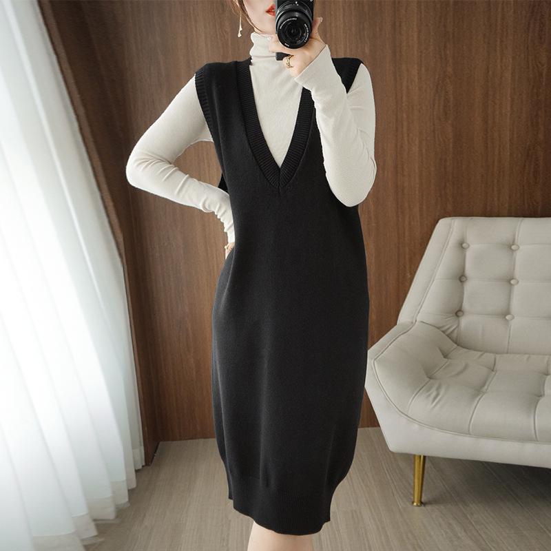 2021 Autumn College Style Long Knit Vest Dress: Loose Over-the-Knee, Elegant Mature Sister Style