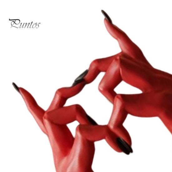 Halloween Tabletop Ornament Gothic Devil Hands Heart Statue, Demon Fingers in A Gesture Realistic Texture Sculpture Sculpture, Resin Love Sign