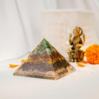 Astrotalk Dhan YOG Harzpyramide | Wohnaccessoires für Wohlstand, Erfolg & Positive Energie | Vastu-Artikel für Zuhause & Mandir