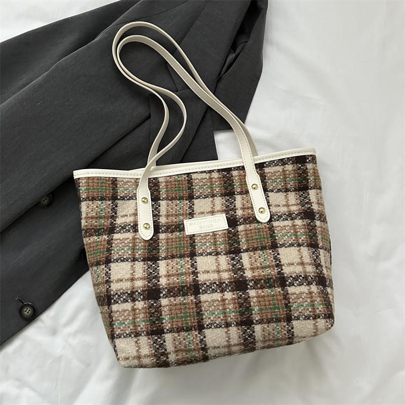 Chic Black White Brown Large Tote Bag For Women With Trendy Street Style Design