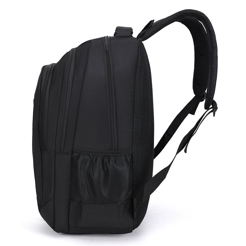 Backpack for Men Women with Minimalist Solid Color Design Suitable for Daily Commute School Travel and Office Use Modern Functional Style