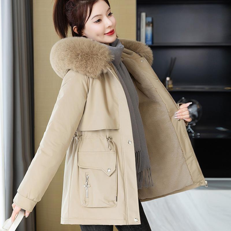 Women's Clothing Velvet and Thicker Pie Overcomes the Trend of Women's Short Winter New Hooded Slim and Thin Cotton Jackets