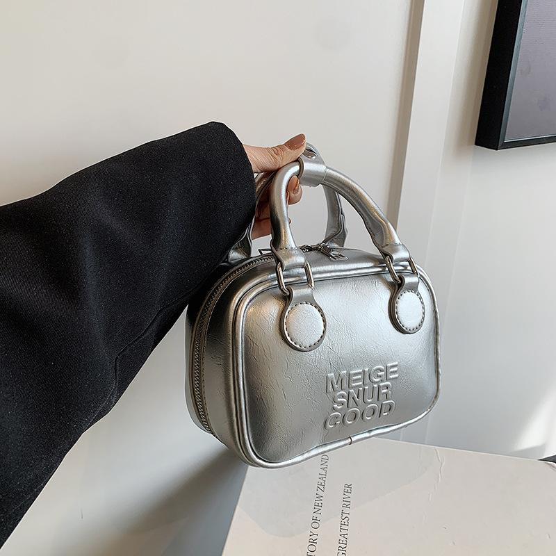 Export fashion handbag women's 2025 new Korean version small square bag PU pink versatile shoulder messenger bag