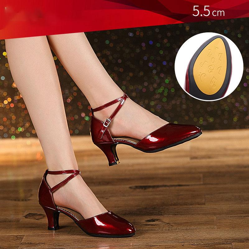 Women Glitter Leather Latin Dance Shoes Closed Toe Soft Sole Salsa Modern Shoe Tango Ballroom Dancing Shoes 3.5cm/5.5cm Heel
