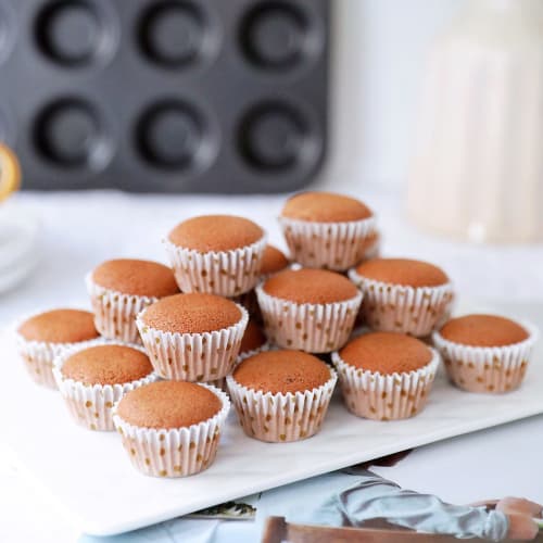 CHEFMADE Muffin and Cupcake Pan, 20-Cavity, Non-Stick, Silver/Black, Body 32.8*25.8*2.2cm, Cups 4.5*3.3cm