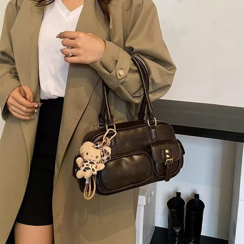 Korean Niche Bowling Bag Women's 2026 New Retro Messenger Bag High-end Commuter Boston Pillow Bag