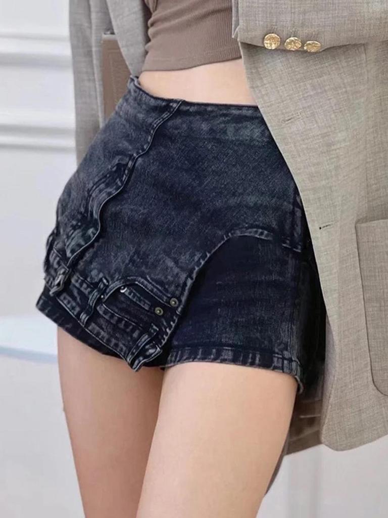 Street Style Denim Skort 2026: Irregular Waist, High-Waisted Wash, Faux Two-Piece Shorts