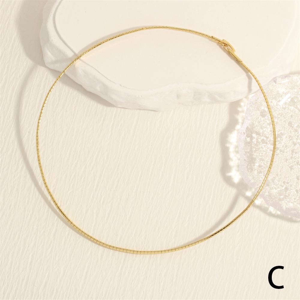18K Copper-Plated Gold Snake Bone Necklace - Women's Hip Hop Style Metal Flat Chain Collarbone Necklace