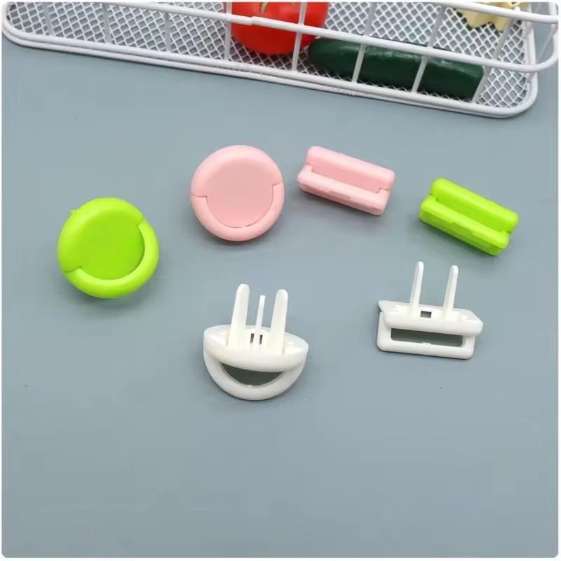 5 PCS Power Outlet Baby Kids Child Safety Guard Protection Anti Electric Shock Plugs Protector Rotate Cover