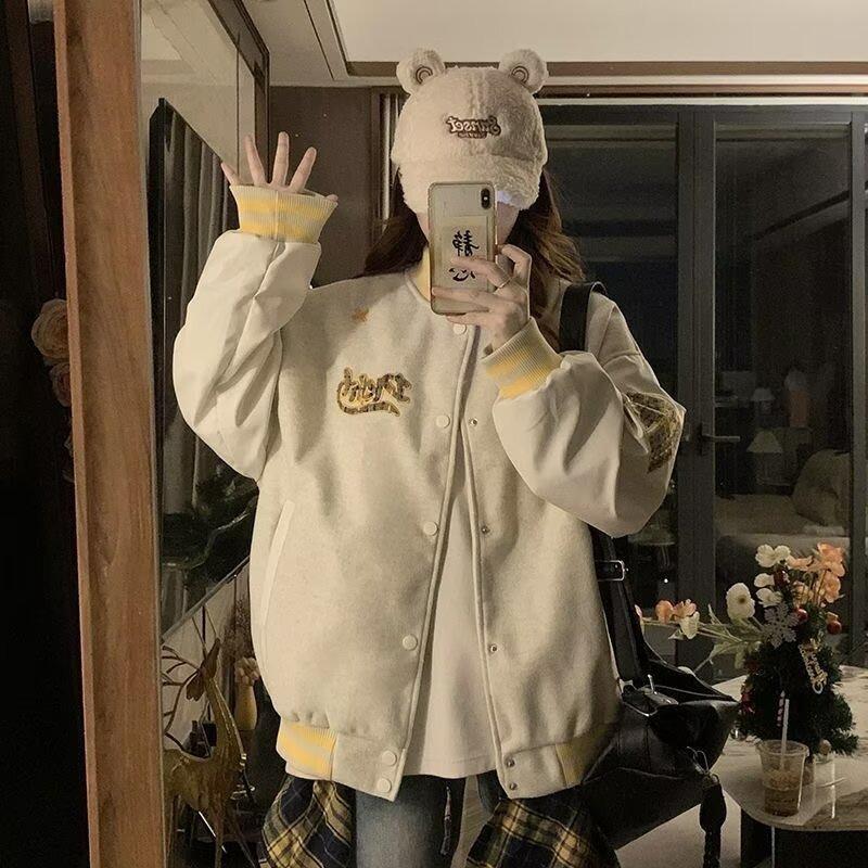 

Женская куртка-бомбер в стиле ретро бейсбольной формы - Дизайн для осени/зимы Triple Extra Large абрикосовый