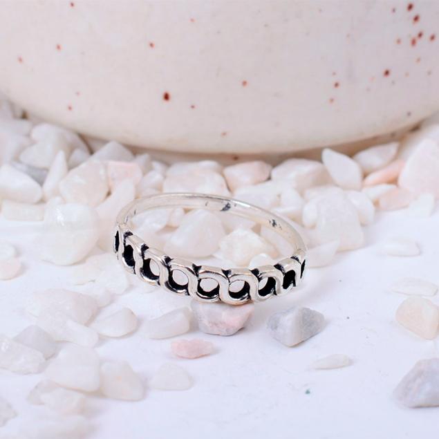 

Delicate Oxidized Silver-Toned Band Ring with Continuous Openwork Infinity Knot Pattern, Ideal for Stacking 4 срібний