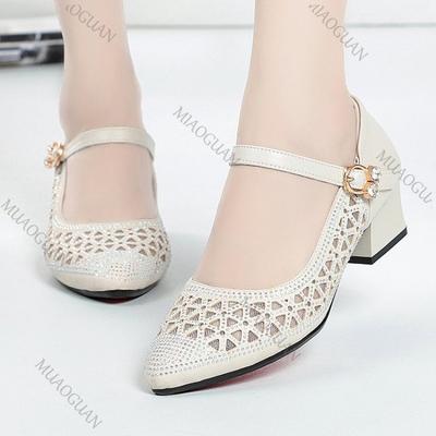 Chaussures Simples Respirantes Creuses en Maille Femmes Printemps Été Talon Moyen Épais Chaussures Féminines Décontractées Unies Strass Sandales à Talons