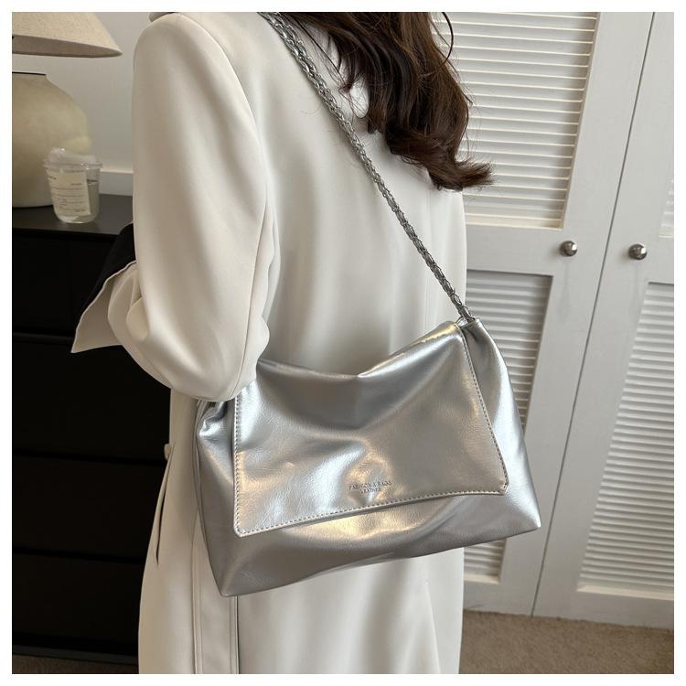Chic Soft Faux Leather Chain Tote Bag for Women, Large Capacity Minimalist Shoulder Handbag, Trendy Solid Color Commuter Purse