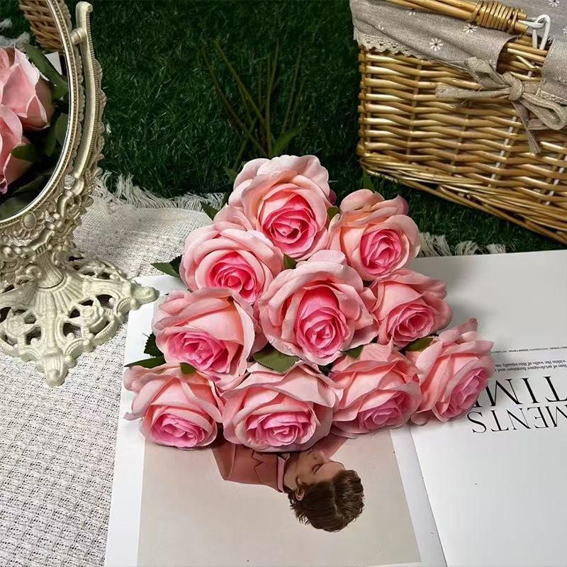 Cachoeira de Parede de Rosas de Seda - Flanela Vermelha Decoração de Casamento e Dia dos Namorados