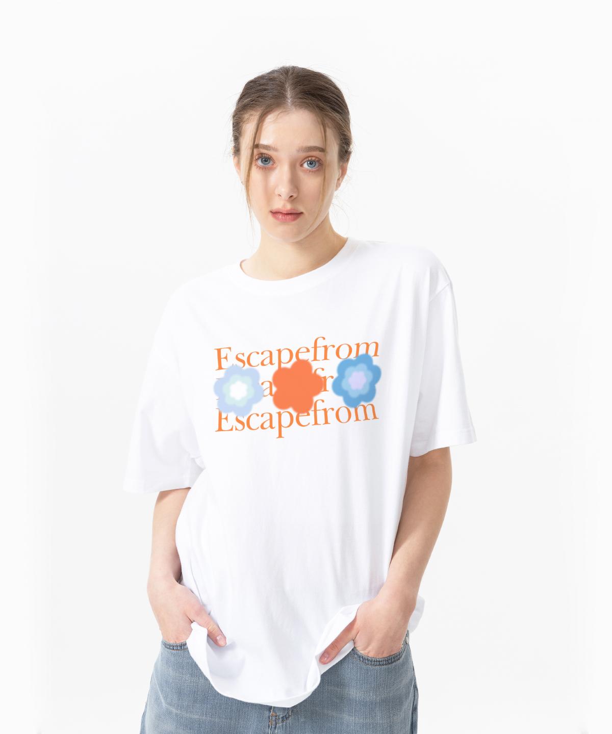 Escape From Orange Logo Three Flower Print Oversized Short Sleeve T-Shirt White M