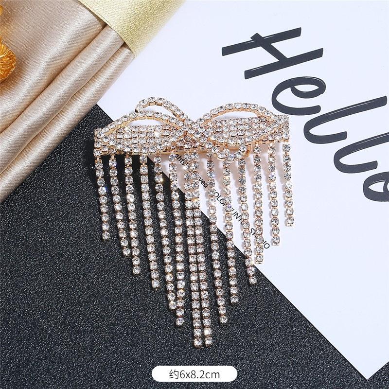 Europäische und koreanische Luxus-Persönlichkeit Flash Diamant Fransen Brosche Temperament vielseitig Perlen Corsage Reihe Diamant Anstecknadel Anzug Strickjacke Accessoires